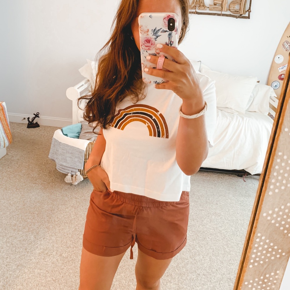 Cropped rainbow tee